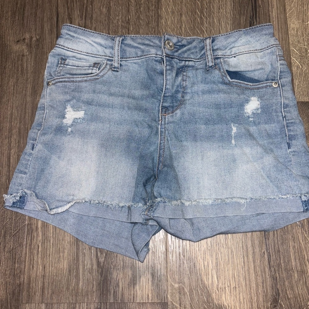Vanilla Star Light Blue Distressed Jean Shorts